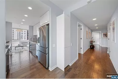 618 Hudson Park, Edgewater, NJ 07020 - Photo 10