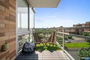 618 Hudson Park, Edgewater, NJ 07020 - Photo 14