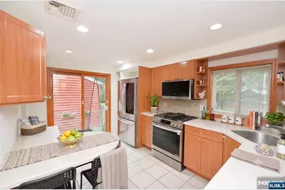 1-06 Lambert Road, Fair Lawn, NJ 07410 - Photo 6