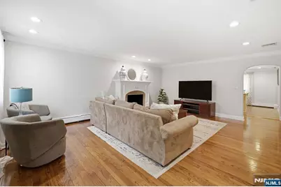 23 Trinity Place, Hillsdale, NJ 07642 - Photo 8
