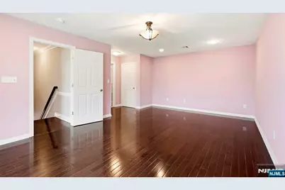 98 Tarrington Road, Hamburg, NJ 07419 - Photo 20