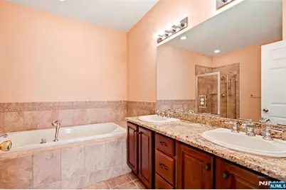 98 Tarrington Road, Hamburg, NJ 07419 - Photo 18