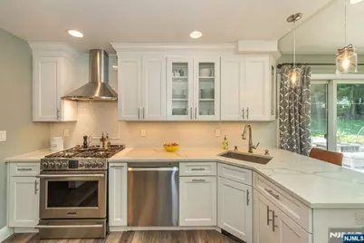209 Spruce Street, Ramsey, NJ 07446 - Photo 10