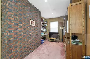 936 Red Rd, Teaneck Township, NJ 07666 - Photo 20
