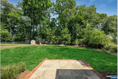 5 Blanchfield Court, Ho Ho Kus, NJ 07423 - Photo 28