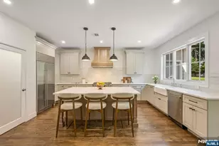 5 Blanchfield Ct, Ho Ho Kus, NJ 07423 - Photo 8