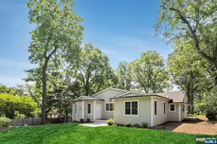 5 Blanchfield Ct, Ho Ho Kus, NJ 07423 - Photo 30