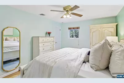 5 The Glen, Cedar Grove, NJ 07009 - Photo 18