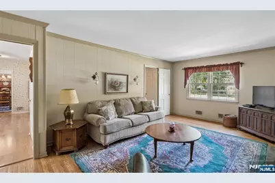 7 Timber Drive, North Caldwell, NJ 07006 - Photo 12