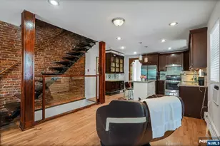 112 9th Ave, Newark, NJ 07107 - Photo 4