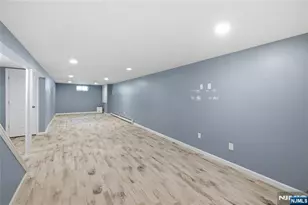 320 Ridgewood Blvd N, Washington Township, NJ 07676 - Photo 16