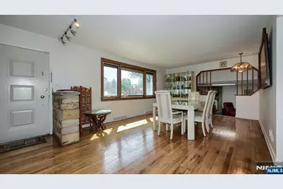 227 Emily Drive, Park Ridge, NJ 07656 - Photo 4