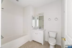 8421 Warrens Way 421, Wanaque, NJ 07465 - Photo 30