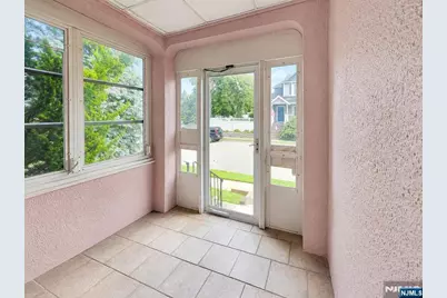 72 Rosedale Avenue, Elmwood Park, NJ 07407 - Photo 10