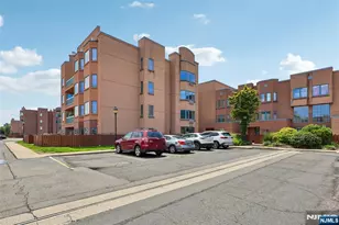 302 Chase Ct 302, Edgewater, NJ 07020 - Photo 26