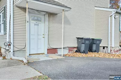 325 New Bridge Road, Bergenfield, NJ 07621 - Photo 36