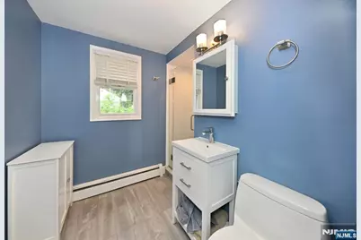 211 Spruce Street, Midland Park, NJ 07432 - Photo 20