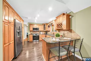 68 Fieldstone Pl, Wayne, NJ 07470 - Photo 10