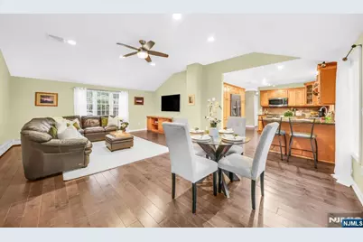 68 Fieldstone Place, Wayne, NJ 07470 - Photo 14