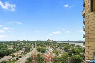 900 Palisade Ave 17K, Fort Lee, NJ 07024 - Photo 12