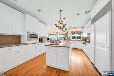 817 Peach Tree Lane, Franklin Lakes, NJ 07417 - Photo 14