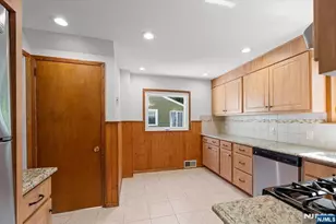 367 Essex Ave, Bloomfield, NJ 07003 - Photo 16
