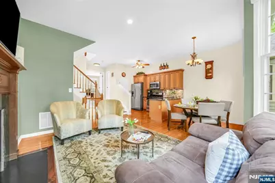 15 Nuthatcher Court, Wayne, NJ 07470 - Photo 4