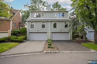 15 Nuthatcher Ct, Wayne, NJ 07470 - Photo 2