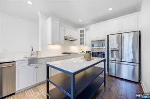 115 Aspen Dr, Cedar Grove, NJ 07009 - Photo 10