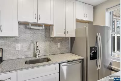 8300 Boulevard East 4D #4D, North Bergen, NJ 07047 - Photo 14