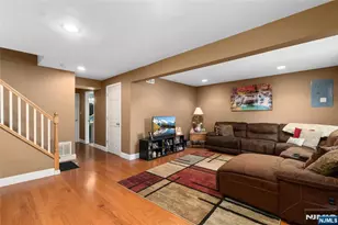 138 William St, Little Falls Township, NJ 07424 - Photo 2