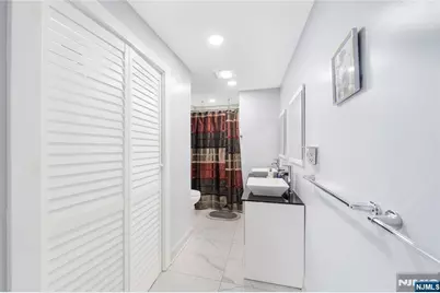 61-63 Keer, Newark, NJ 07112 - Photo 10