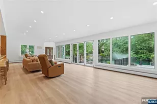 102 Ullman Ave, Wyckoff Township, NJ 07481 - Photo 10