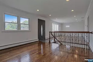 662 Ten Eyck Ave, Lyndhurst Township, NJ 07071 - Photo 4