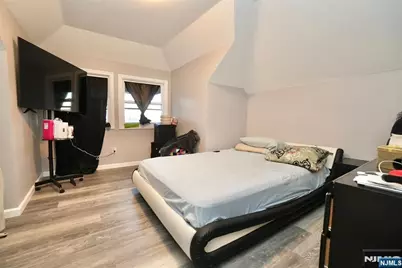 172-176 Delavan Avenue, Newark, NJ 07104 - Photo 10