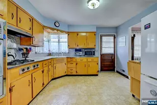 176 Pompton Rd, Haledon, NJ 07508 - Photo 16