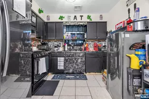 533 S 10th St, Newark, NJ 07103 - Photo 36