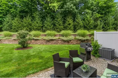 18 Bahr Circle, Verona, NJ 07044 - Photo 24