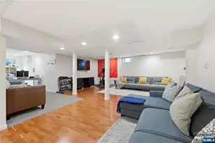 8 Bayard Ln, Mahwah, NJ 07430 - Photo 36