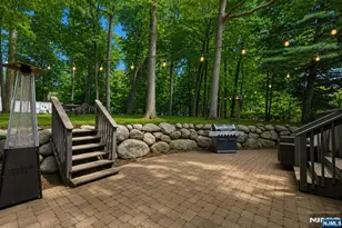 8 Bayard Ln, Mahwah, NJ 07430 - Photo 40