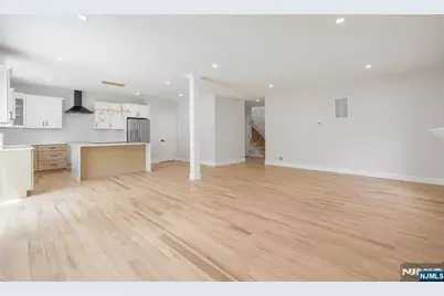 584 Plymouth Road, Hillside, NJ 07205 - Photo 18
