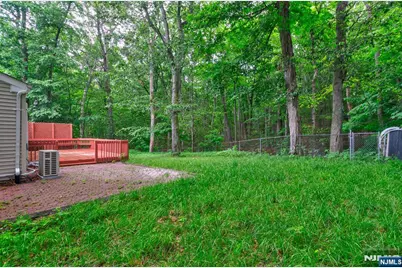 22 Karen Road, Vernon, NJ 07422 - Photo 24