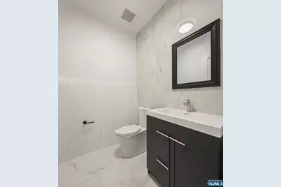 264 Beverly Hills Road, Fort Lee, NJ 07024 - Photo 24
