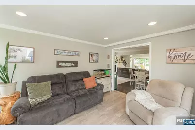 5 Doherty Dr E, Clifton, NJ 07013 - Photo 6