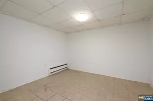 94 Van Buren St, Newark, NJ 07105 - Photo 42