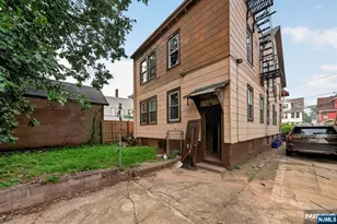 288 Pomona Ave, Newark, NJ 07112 - Photo 18