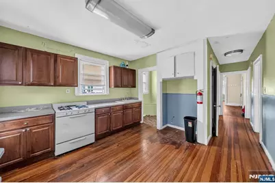 288 Pomona Avenue, Newark, NJ 07112 - Photo 34