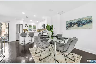 20 Veterans Way, Edgewater, NJ 07020 - Photo 4