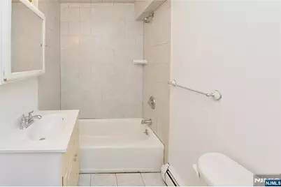209 Merritt Avenue, Bergenfield, NJ 07621 - Photo 14