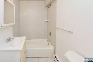 209 Merritt Ave, Bergenfield, NJ 07621 - Photo 14